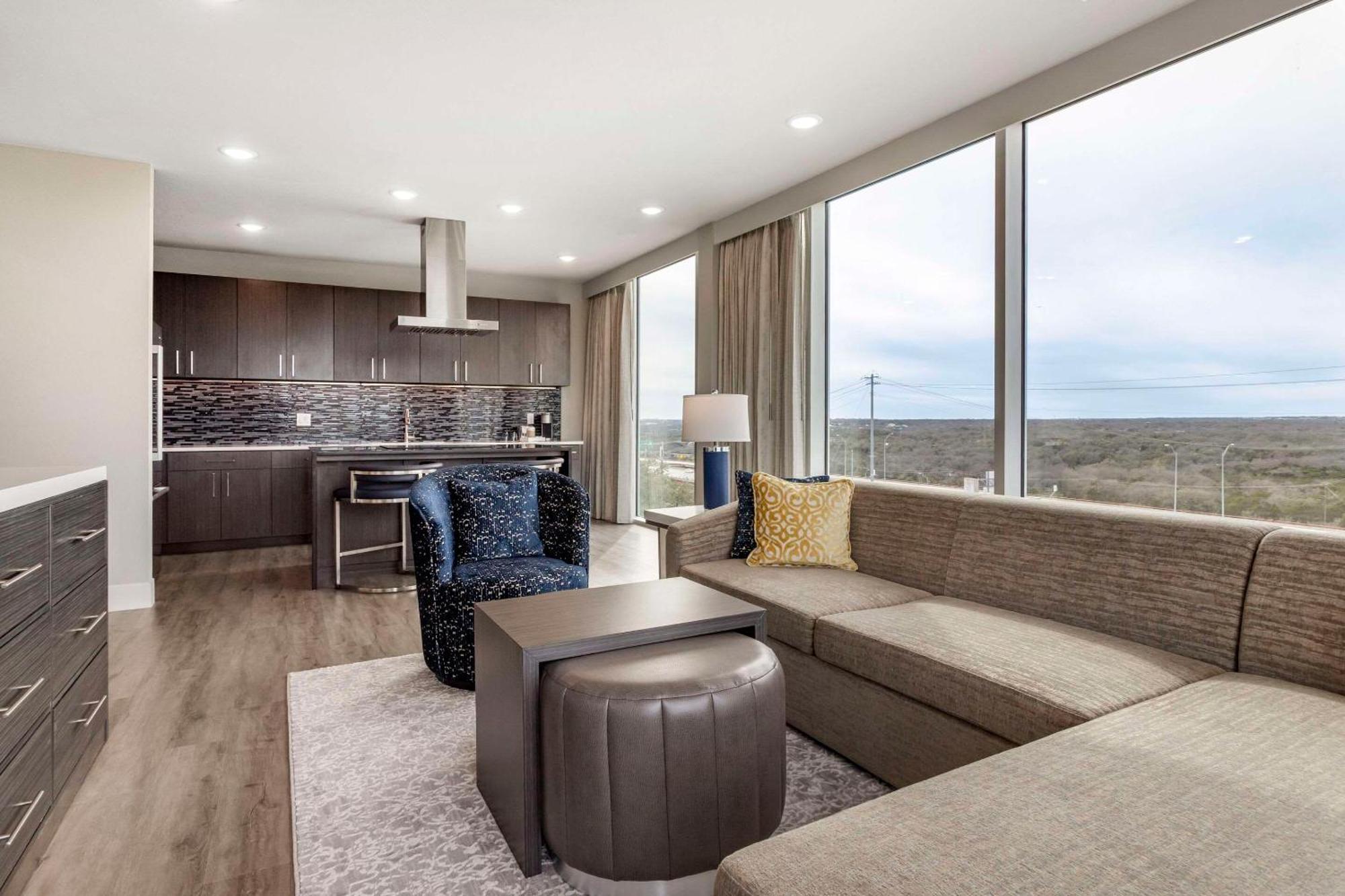 Cambria Hotel Austin Uptown Near The Domain 외부 사진