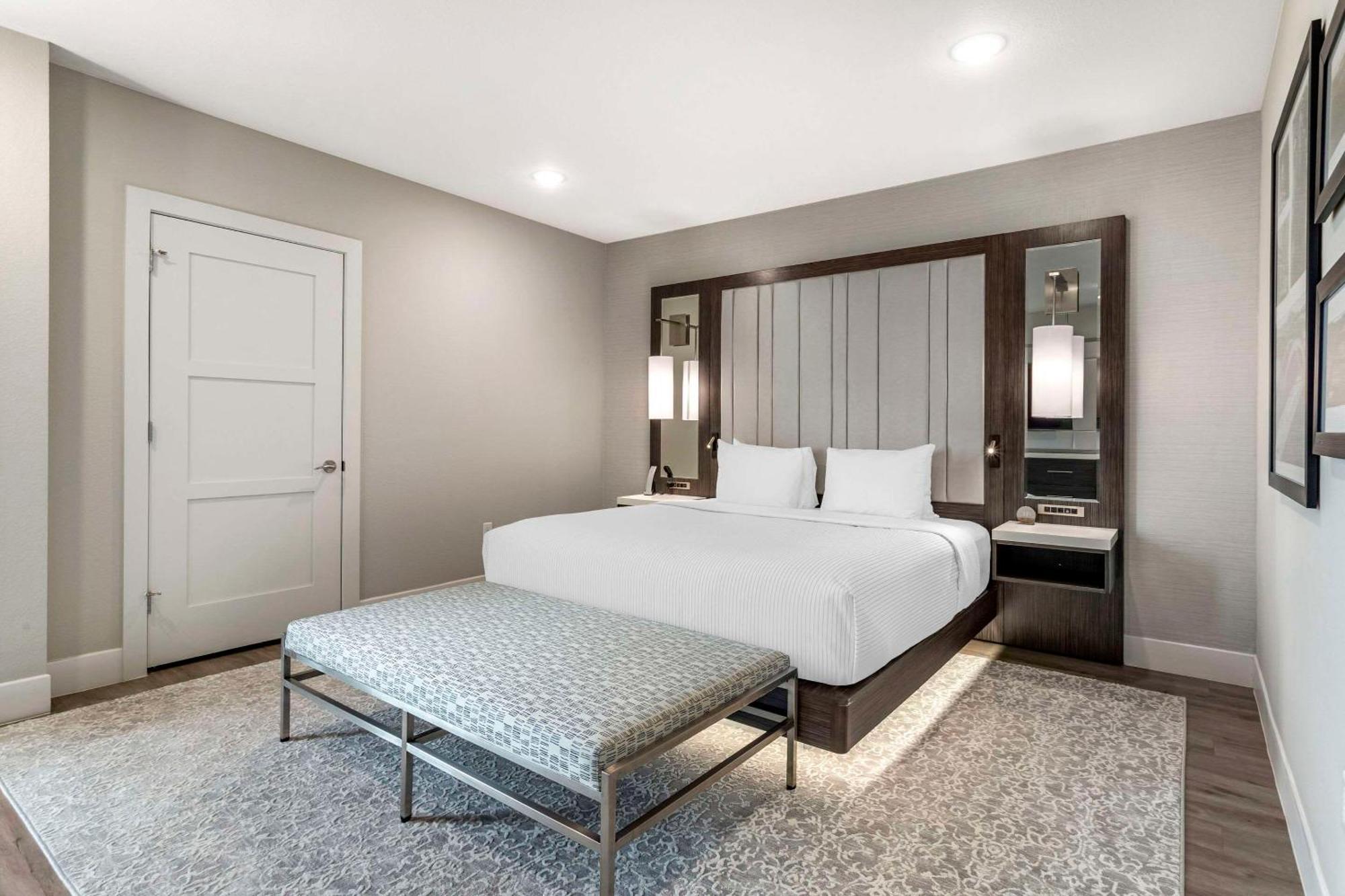 Cambria Hotel Austin Uptown Near The Domain 외부 사진